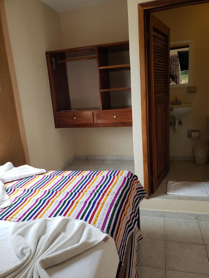 Hotel Cuarto Camino Playa Del Carmen Exterior photo