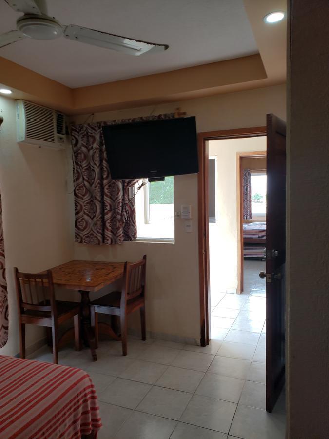 Hotel Cuarto Camino Playa Del Carmen Exterior photo